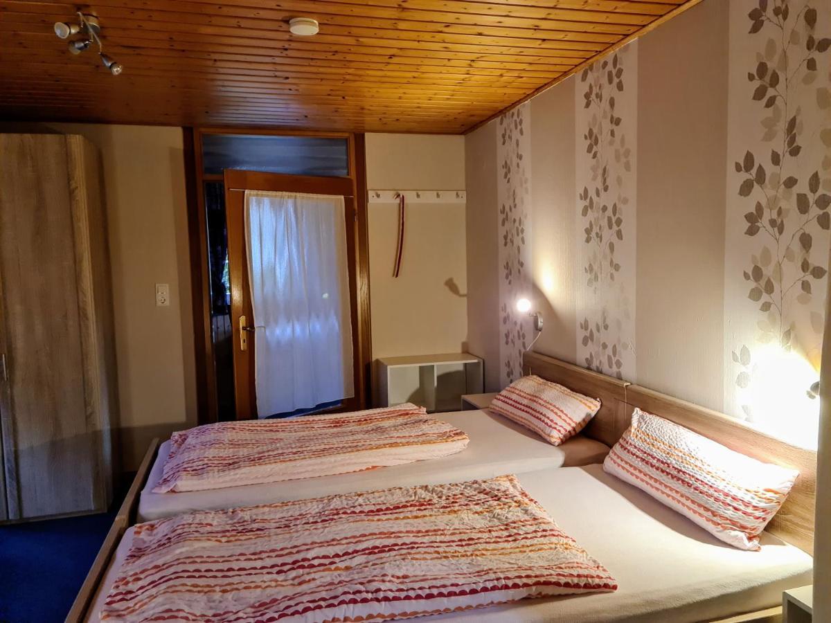 Ferienappartement Persang Gbr Eppenbrunn ภายนอก รูปภาพ